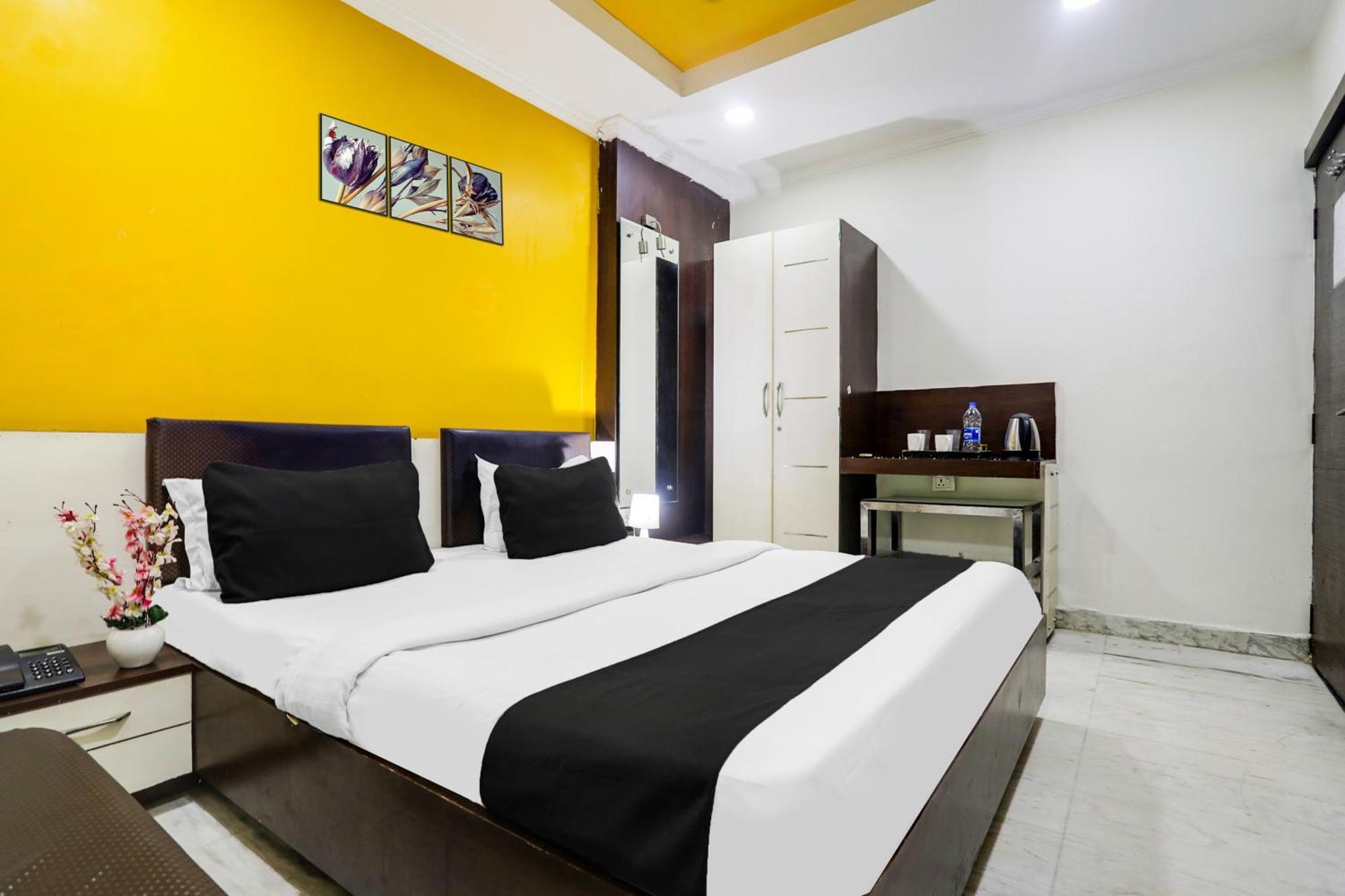 Super Collection O Mp Nagar Hotell Bhopal Exteriör bild