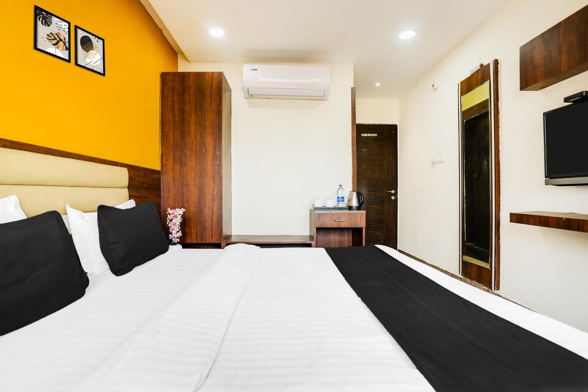 Super Collection O Mp Nagar Hotell Bhopal Exteriör bild